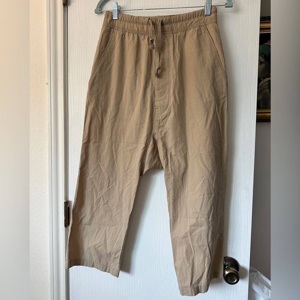 Zara cropped beige pants- drop crotch size Small men’s